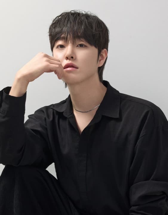 강산 디자이너 · 준오헤어 강남우성사거리점