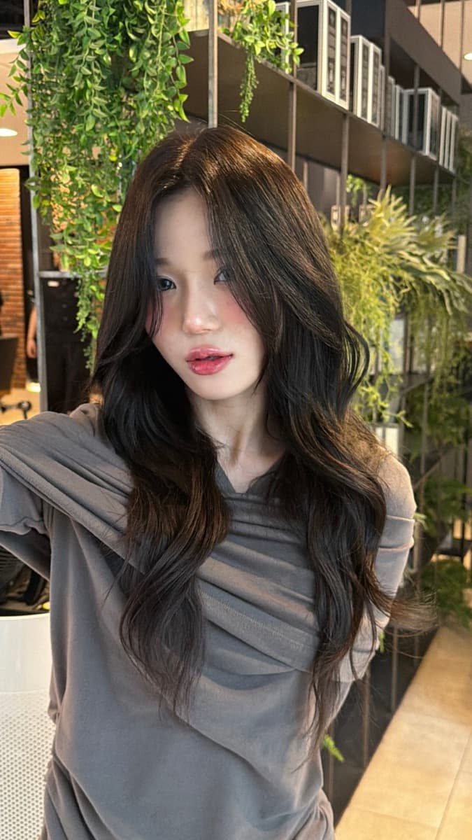 롱 헤어 스타일 · 준오헤어 강남우성사거리점